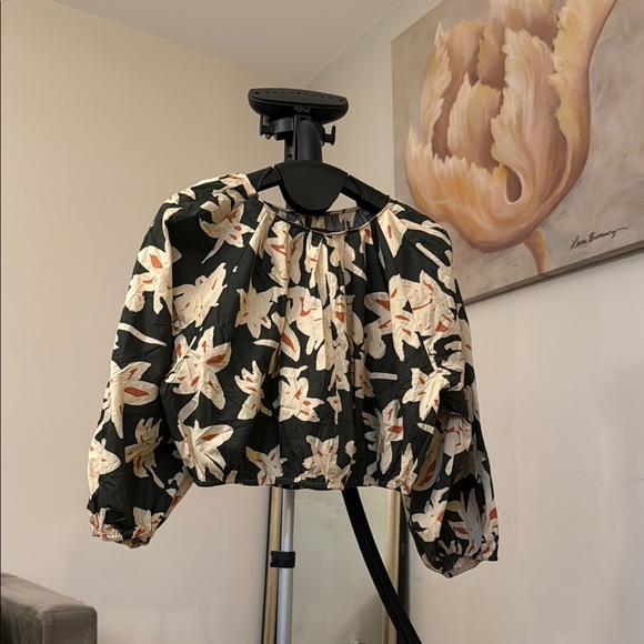 Floral Puff Sleeve Blouse - Picture 1 of 1